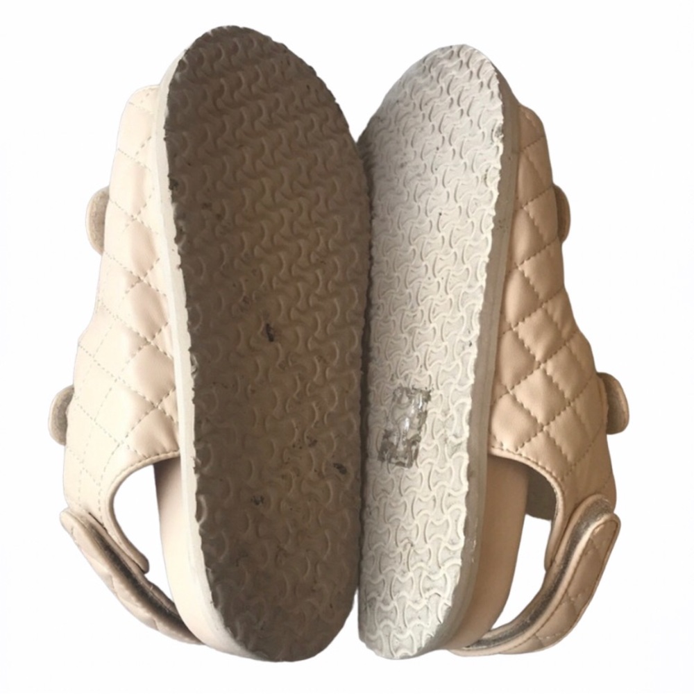HP. PUBLIC DESIRE Carmen Nude Quilt Buckle Strap Flat Sandals - Picture 10 of 11